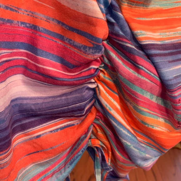 New Directions plus size 2X gorgeous multicolored floral top - Picture 6 of 10